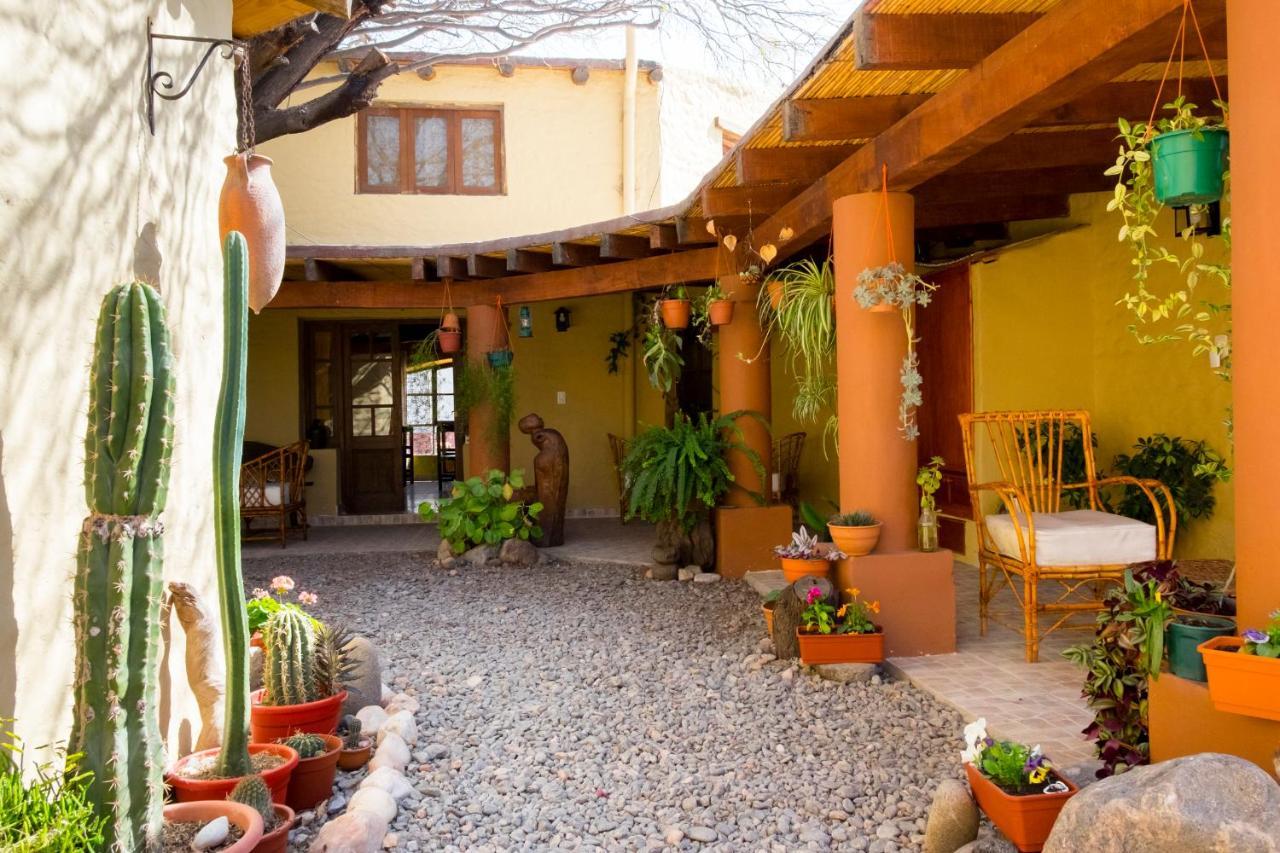 Bed and Breakfast La Montana Cafayate Esterno foto